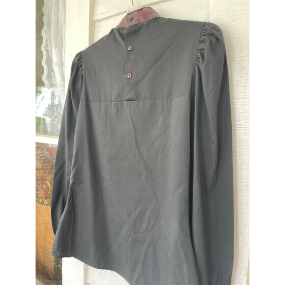 Vintage 1970s High Collar Prairie Blouse Black Red Size Small - Picture 12 of 12